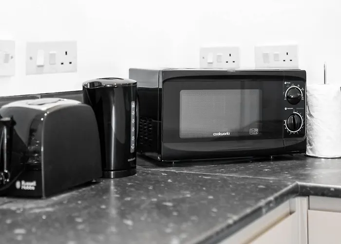 Stylish Apartment - Free Wifi & Netflix - On Street Parking - Double Bed - 49Ag